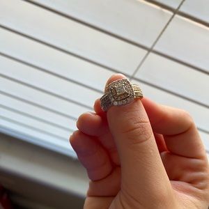 10K rose gold diamond ring